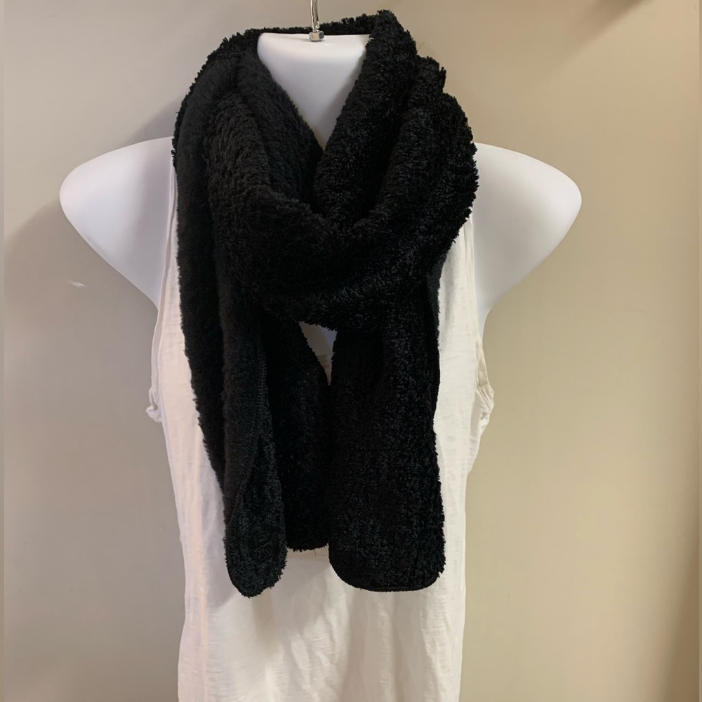 Mountain Hardwear Black Scarf